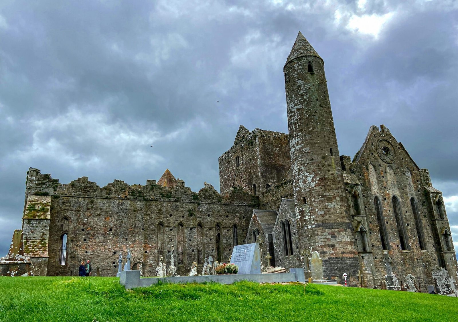 Rock Of Cashel Tipperary Guide: History, Facts, Tickets & Opening Hours