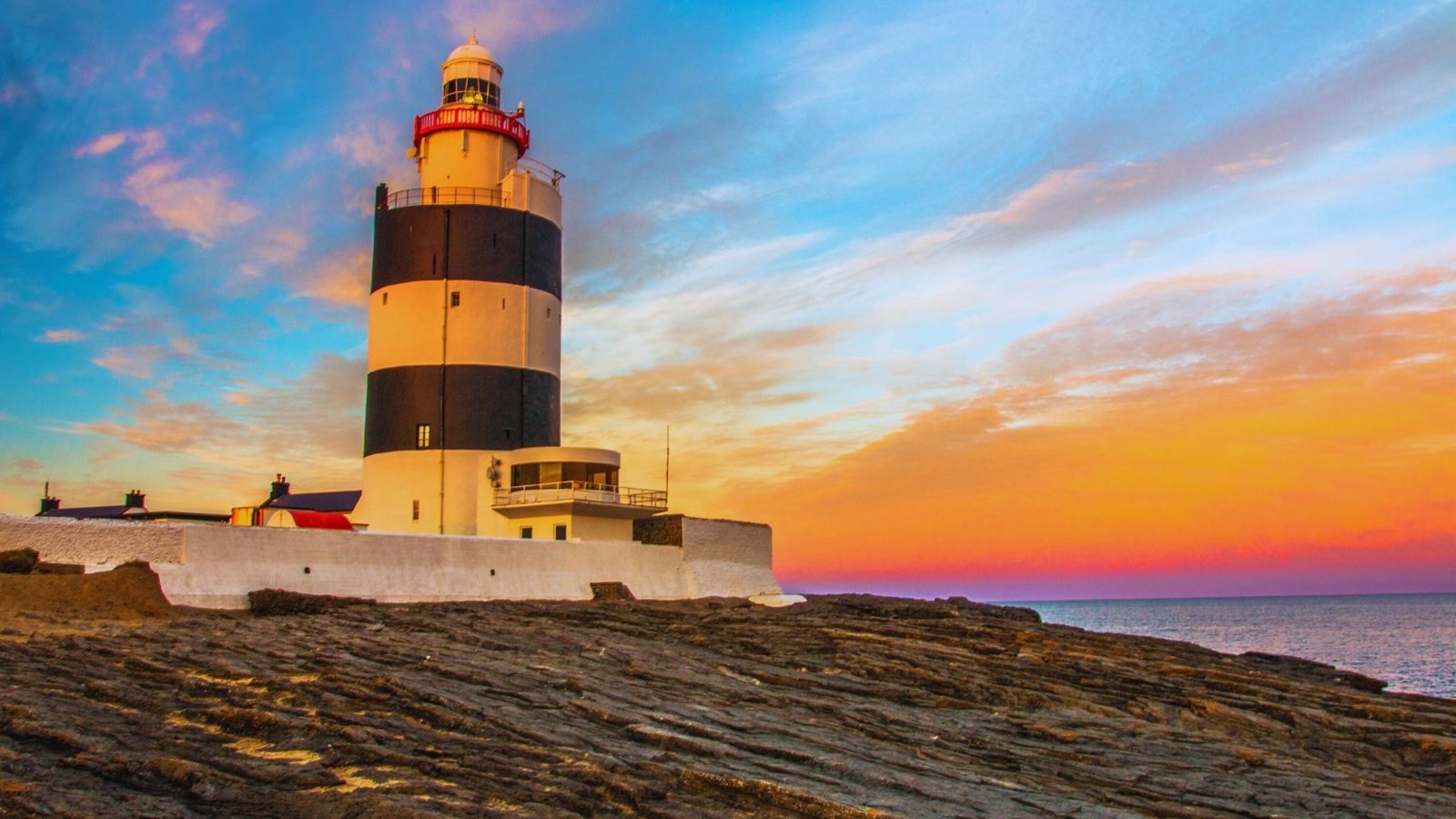 Hook Lighthouse Guide: History, Tours & Things To Do